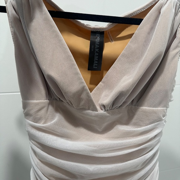 NWOT NORMA KAMALI BODYCON RUCHED TARA DRESS- IVORY - Picture 4 of 4